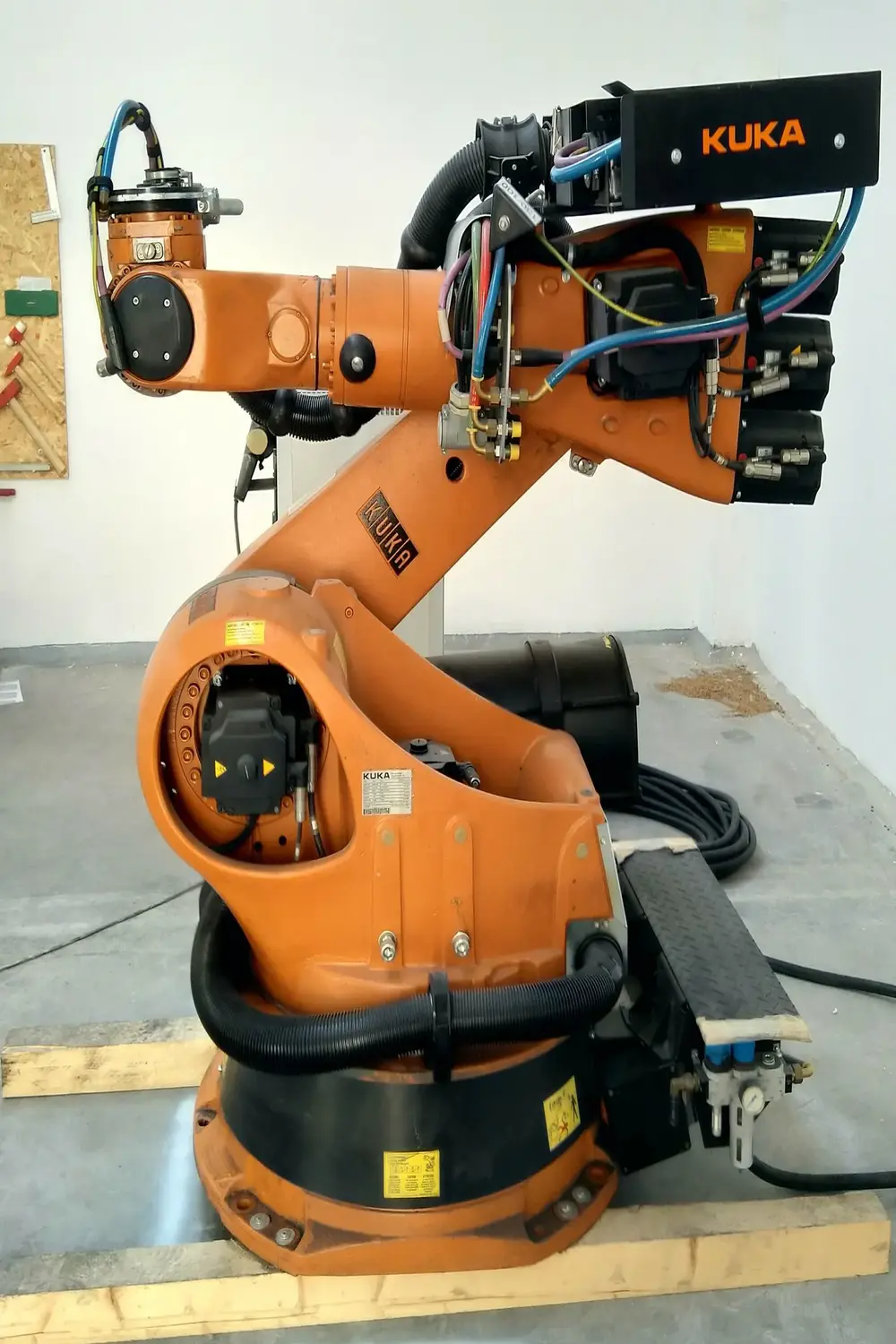 KUKA KRC2 KR 200