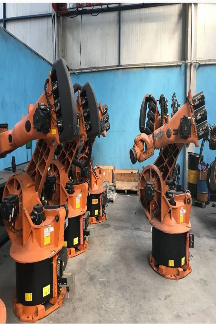 KUKA KRC 2 İKİNCİEL ROBOT